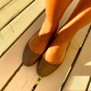 Chloe scallop edge flat slip on shoes